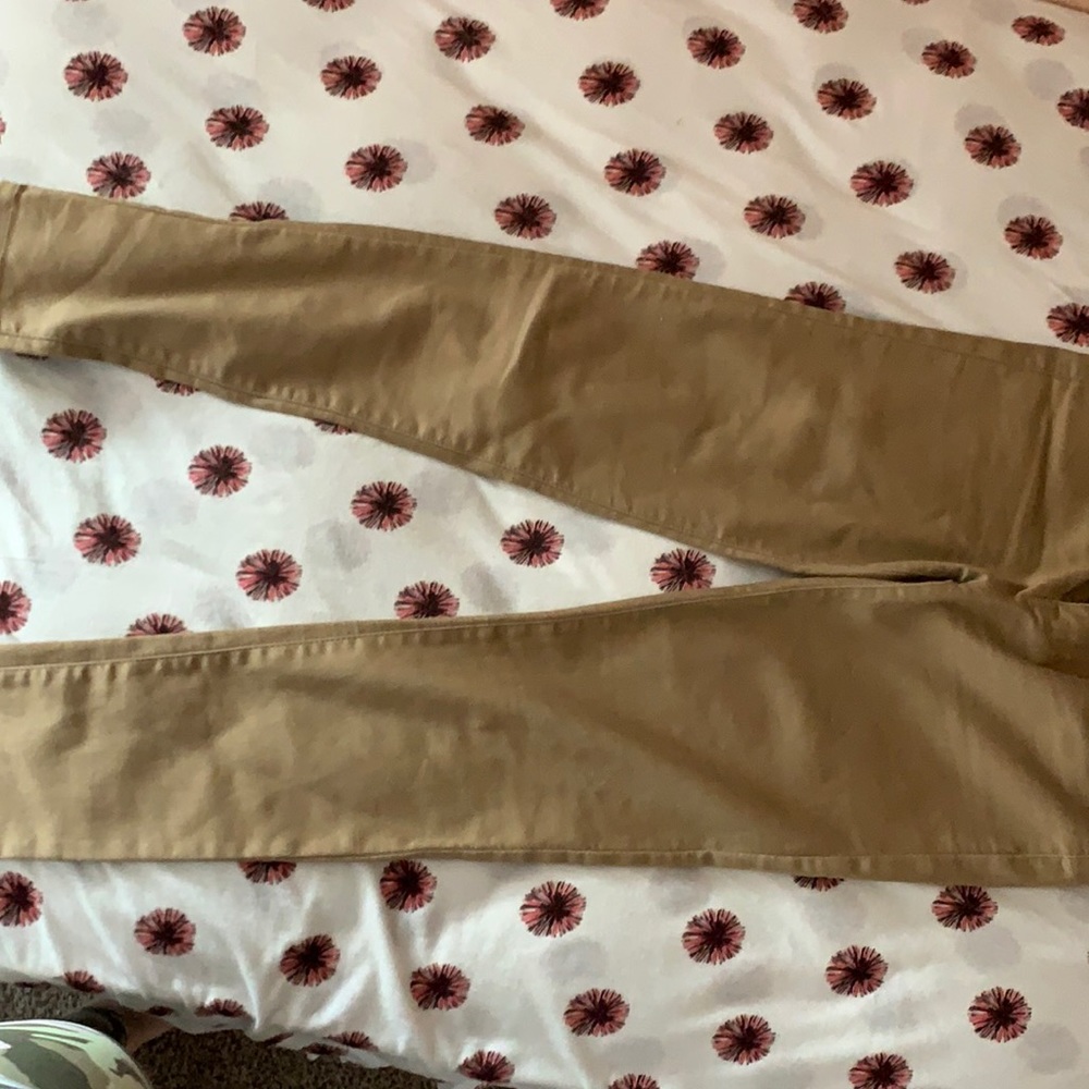 Beige color skinny jean